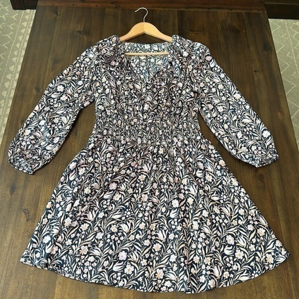 J.Crew floral dress size small V-neck mini dress in floral fields